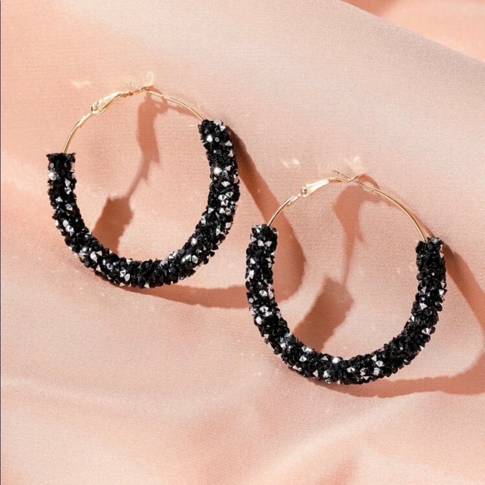 Studded Decor Hoop Earrings - Picture 3 of 4